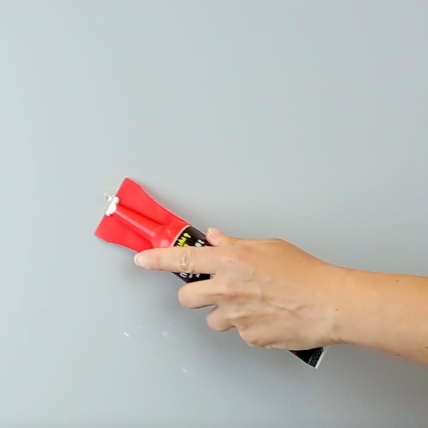 DAP - Wall Repair Spackle, Fast 'N Final - Drywall,Plaster Repair All-in-One Applicator. - South East Clearance Centre